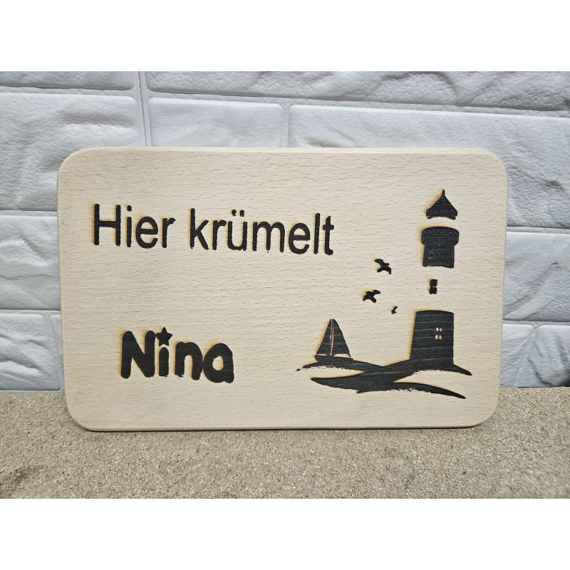 Frühstücksbrettchen mit Leuchtturmmotiv und Personalisiert